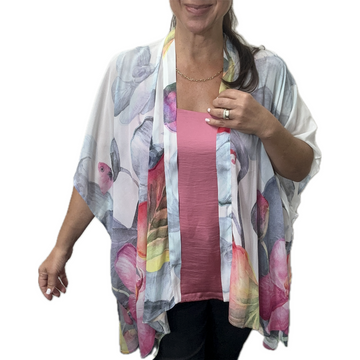 Kimono - Short - White & Soft Floral