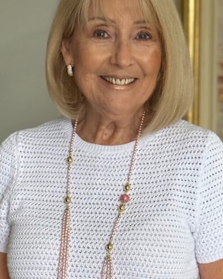 Leanne wearing the Pink Shell Pearl 10 Way Necklace